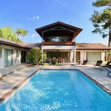Exclusive With Large Terrace And Pool, High Standard Beaches In Walking Distance Villa